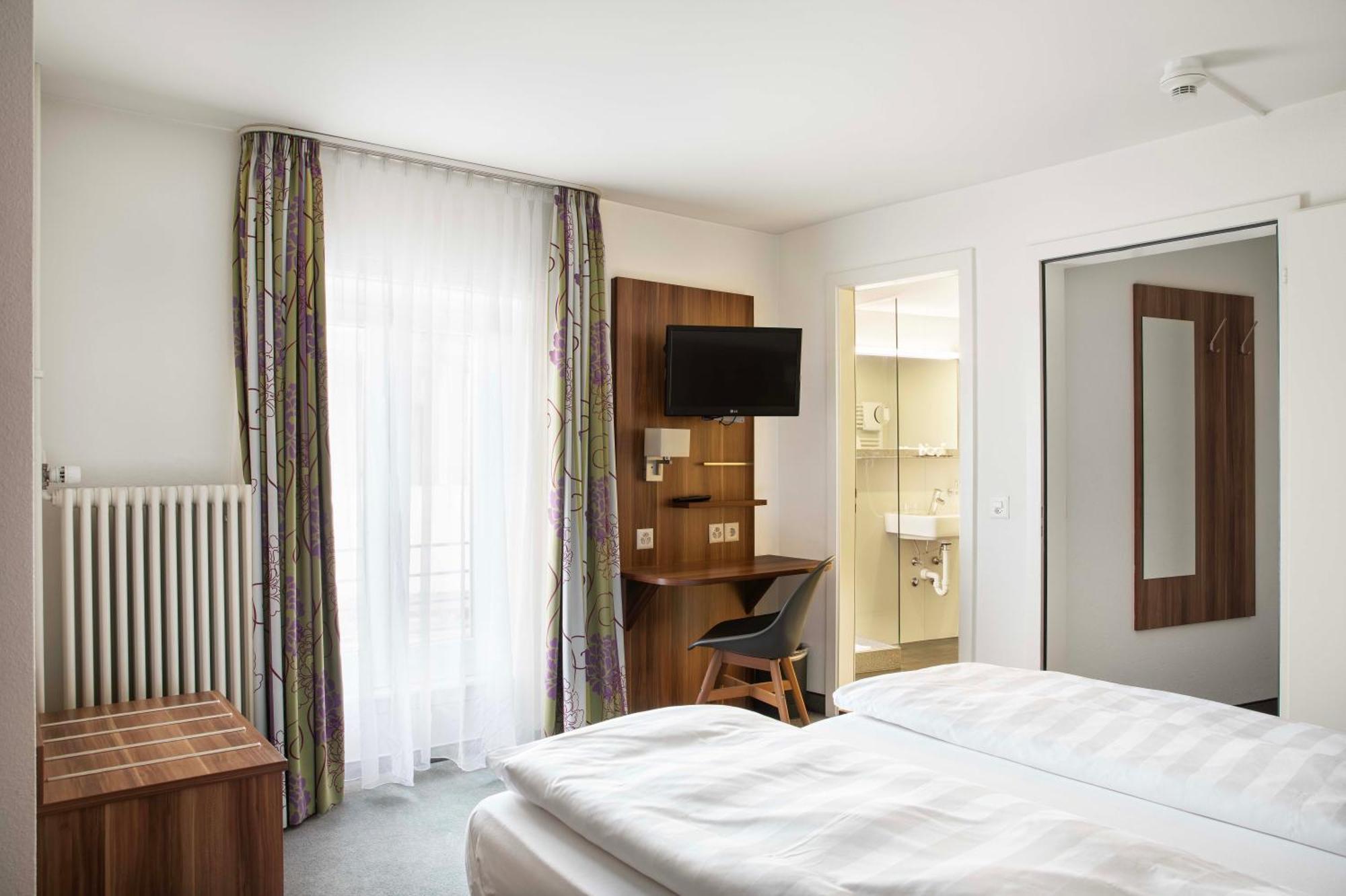 Hotel Resslirytti Basel Luaran gambar